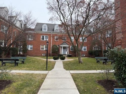 735 Elm Ave, Teaneck, NJ, 07666-2313 | Card Image