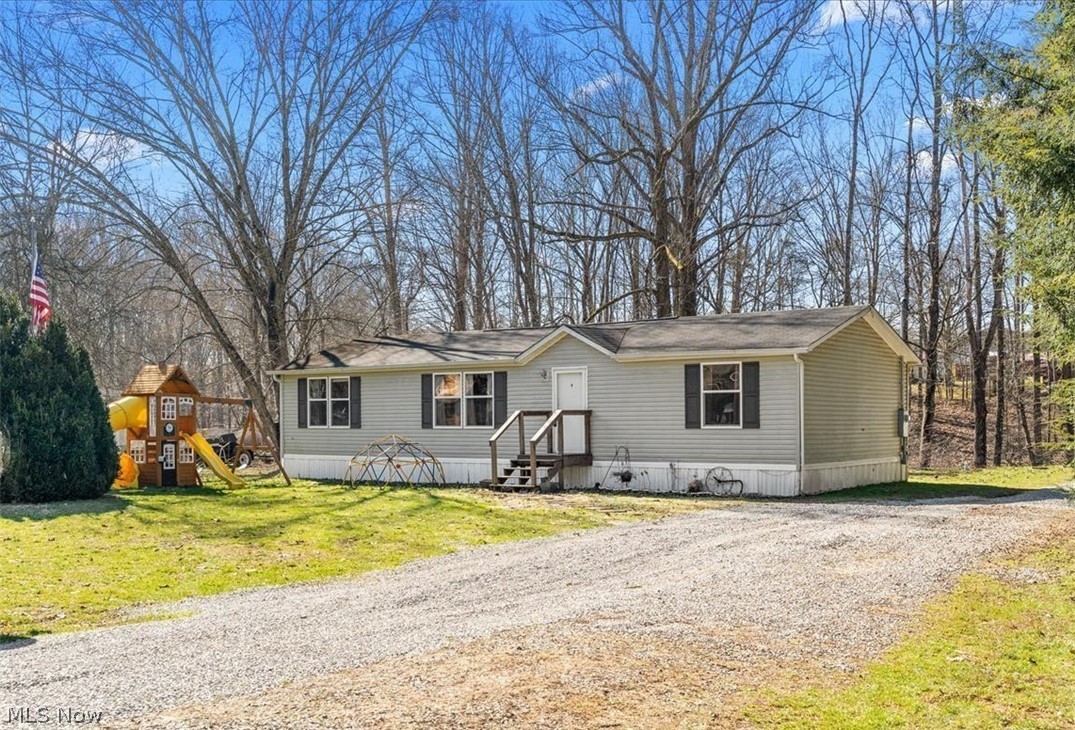 2557 Wells Lock Road, Sold in Elizabeth Zoocasa