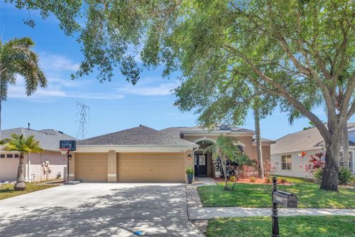 12012 Northumberland Dr, TAMPA, FL, 33626-1311 | Card Image