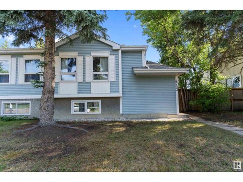 4703 36 Ave Nw, Edmonton, AB, T6L3S2 | Card Image