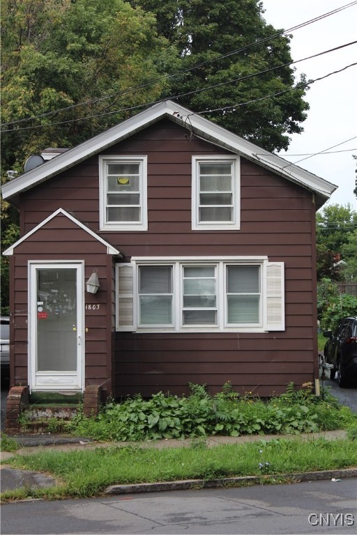 Lodi St, Syracuse, NY 13208
