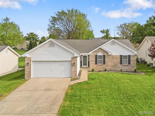 41 Mcclay Trail Dr, Saint Peters, MO, 63376-7580 | Card Image