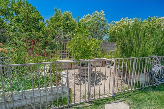 22348 Driftwood Ct, House other with 5 bedrooms, 5 bathrooms and 2 parking in Santa Clarita CA | Image 43