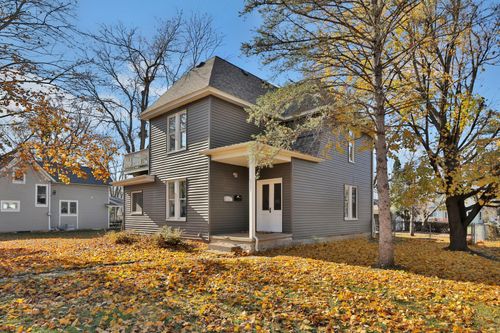 1233 7th St, Hudson, WI, 54016-1319 | Card Image