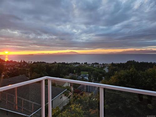 4975 Laguna Way, Nanaimo, BC, V9T5L6 | Card Image