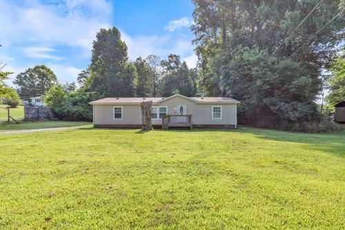 145 Bishop Ln, Burns, TN, 37029-9070 | Card Image