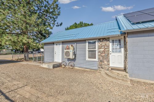 1025 W Galloway Ave, Weiser, ID, 83672-1136 | Card Image