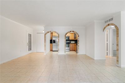 102 - 715 20th Street, Home with 1 bedrooms, 1 bathrooms and null parking in Vero Beach FL | Image 3