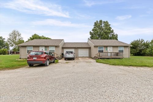 236 Maple St, New Bloomfield, MO, 65063-1594 | Card Image
