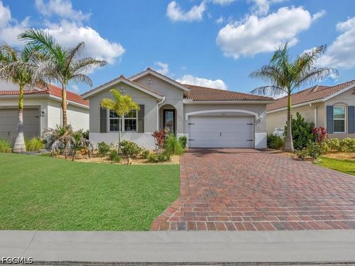3824 Crosswater Dr, NORTH FORT MYERS, FL, 33917-7869 | Card Image