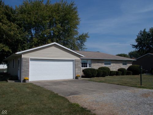 1220 W Park Rd, Greensburg, IN, 47240-7886 | Card Image