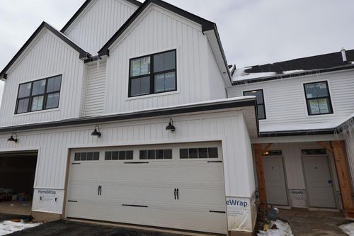 5520 Fawnsbury Ct, Powell, OH, 43065-9964 | Card Image