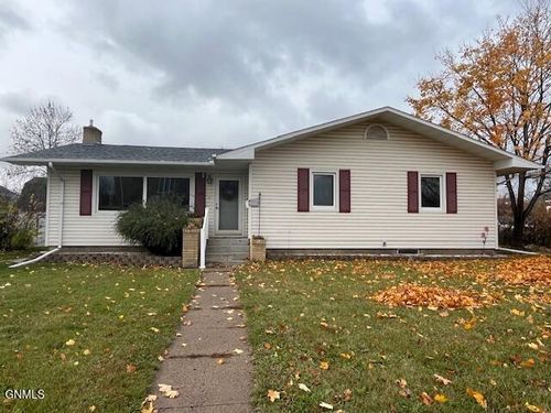 516 4th Ave Se, Jamestown, ND, 58401-4221 | Card Image