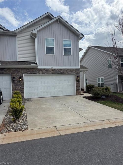 216 Stamm Dr, Greensboro, NC, 27455-0977 | Card Image