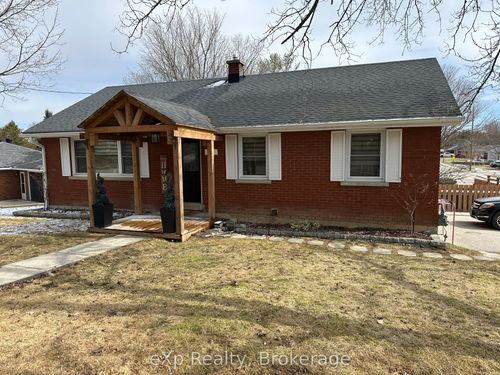 522 Mcnab St, Walkerton, ON, N0G2V0 | Card Image