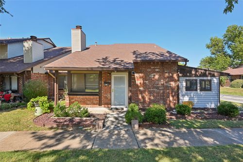 33-4d-1207 S 111th East Ave, Tulsa, OK, 74128-4215 | Card Image