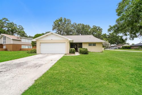 1001 Meadowcrest Dr, VALRICO, FL, 33594-6624 | Card Image