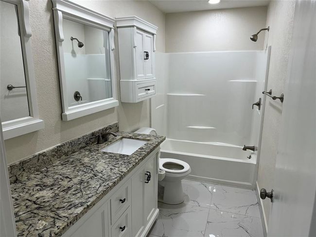 9102 N Allegro St, House other with 2 bedrooms, 2 bathrooms and null parking in Houston TX | Image 10