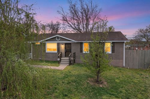 633 Lane Dr, Nashville, TN, 37207-3741 | Card Image