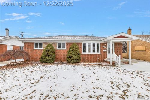 2704 Dunlop St, Trenton, MI, 48183-4166 | Card Image