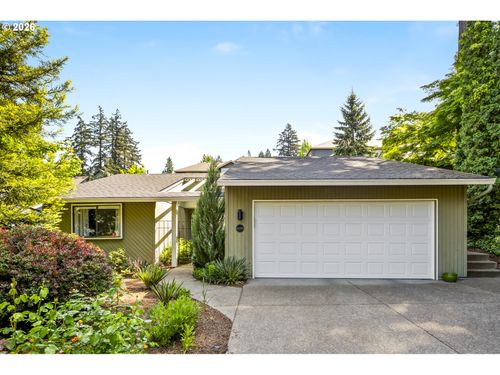 6090 Sw 68th Ct, Portland, OR, 97223-7576 | Card Image