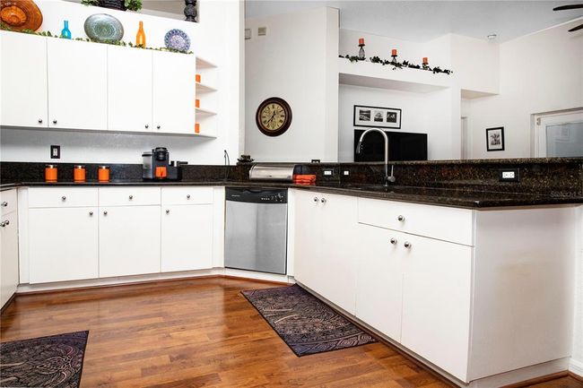 GRANITE COUNTERTOPS | Image 18