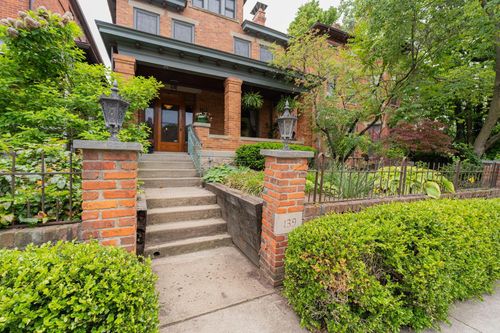 139 Warren St, Columbus, OH, 43215-1542 | Card Image