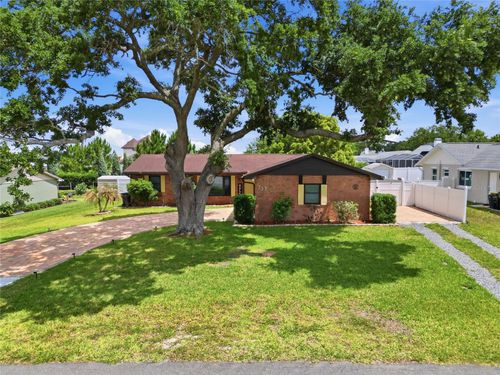 736 Scott Lake Vlg N, Lakeland, FL, 33813-4725 | Card Image
