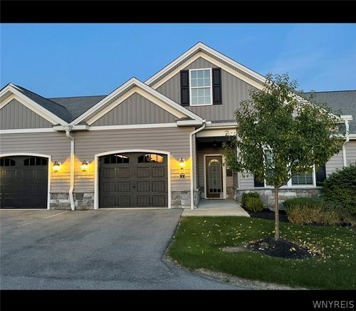 5281 Chestnut Ridge Rd, Orchard Park, NY, 14127-3383 | Card Image