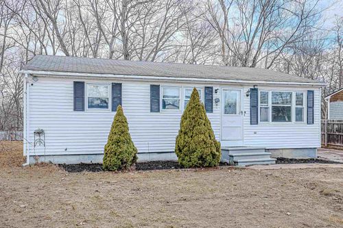 9 Oneida Cir, Nashua, NH, 03060-5145 | Card Image