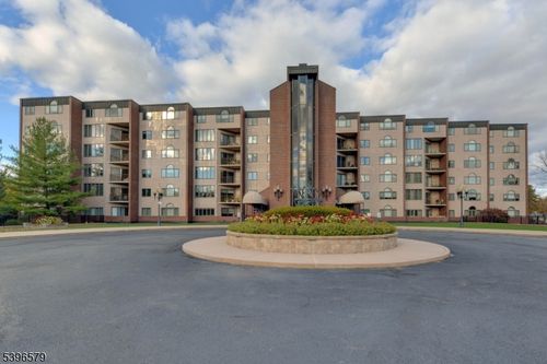 104-1360 Hamburg Tpke, Wayne, NJ, 07470-4037 | Card Image