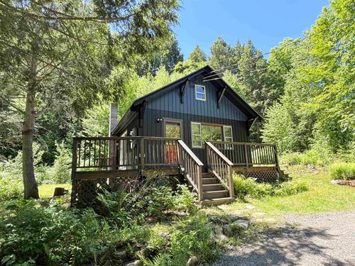 8 Beech Tree Ln, South Newfane, VT, 05351-8805 | Card Image