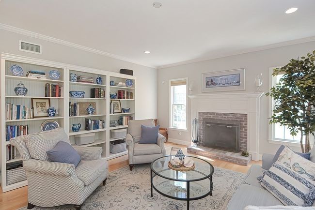 14 Noel Dr, House other with 4 bedrooms, 3 bathrooms and 4 parking in Holliston MA | Image 9