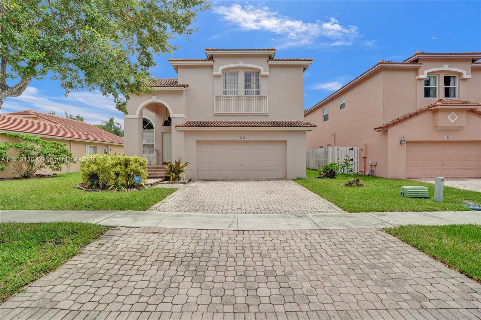 9th St, Pembroke Pines, FL 33029
