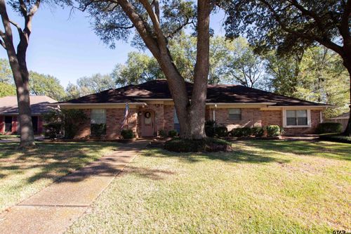 5900 Stoneleigh Dr, Tyler, TX, 75703-5644 | Card Image