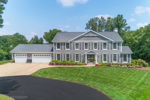 845 Wagner Rd, Glenview, IL, 60025-3229 | Card Image