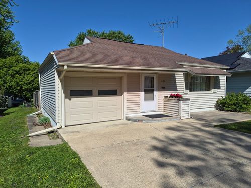 404 7th Ave Se, Oelwein, IA, 50662-2551 | Card Image