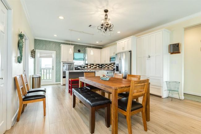4710 Bayshore Dr, House other with 4 bedrooms, 2 bathrooms and null parking in Freeport TX | Image 9