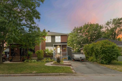 2492 Chasseur Ave, Ottawa, ON, K1V8E8 | Card Image
