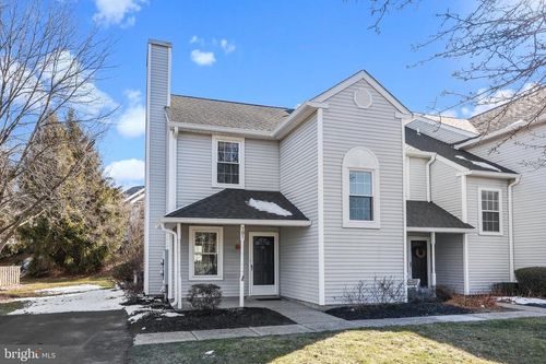 101 Everett Dr, NEWTOWN, PA, 18940-1656 | Card Image