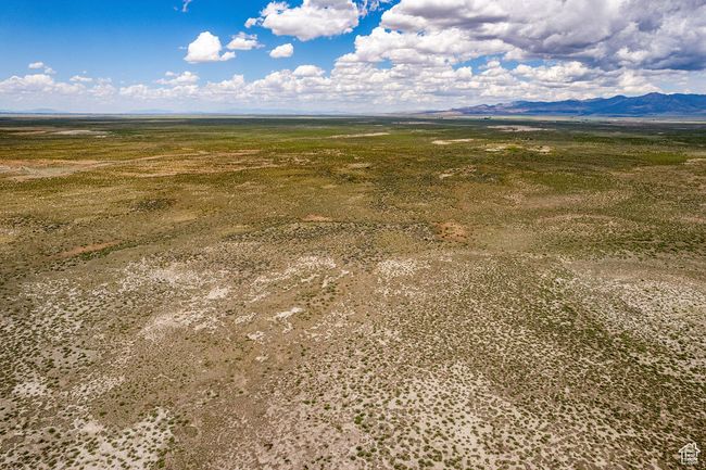 Aerial view of mountains | Image 5