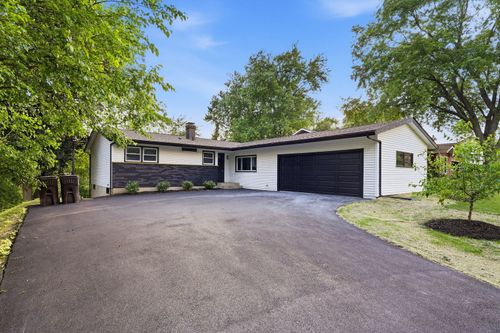 6411 Londonderry Dr, Cary, IL, 60013-1252 | Card Image