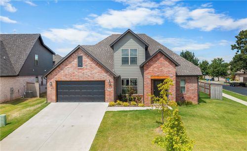 3200 Sw Rosemont Ave, Bentonville, AR, 72713-4044 | Card Image