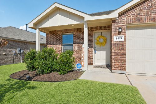 8313 Grand Oak Rd, Fort Worth, TX, 76123-4213 | Card Image