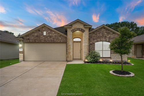 1939 Thorndyke Ln, Bryan, TX, 77807-1542 | Card Image