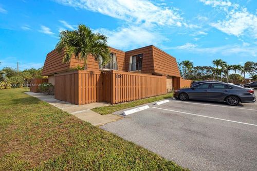 apt-10c-3900 County Line Rd, Tequesta, FL, 33469-2213 | Card Image