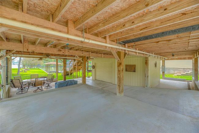 220 Harbor Dr, House other with 3 bedrooms, 2 bathrooms and 2 parking in Onalaska TX | Image 25