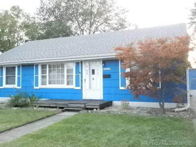 Barnes St, Roseville, MI 48066