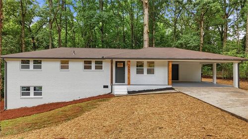 5995 N Bear Dr, Douglasville, GA, 30135-3937 | Card Image