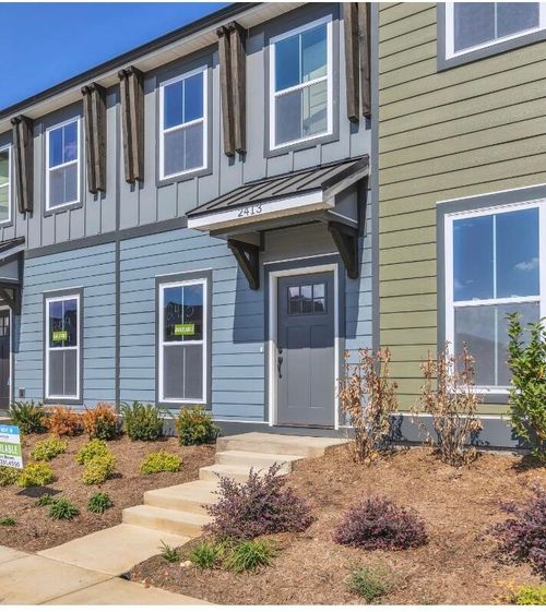 2413 E 17th St, Chattanooga, TN, 37404-5337 | Card Image